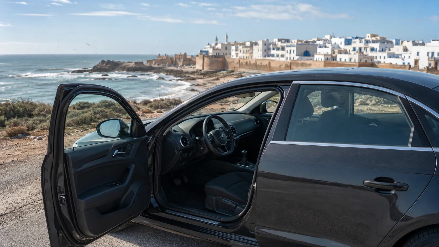 Noleggio Auto Automatica o Manuale a Essaouira: Quale Scegliere
